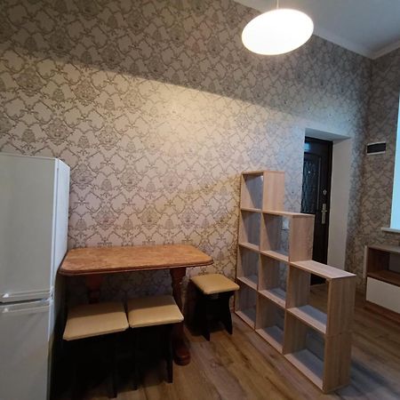 Квартира З Ремонтом Між Залізничним Вокзалом І Центром Leopoli Esterno foto